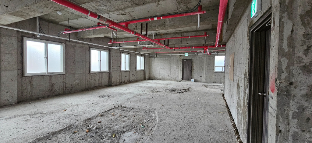 부산광역시 남구 대연동 사무실 썸네일 2