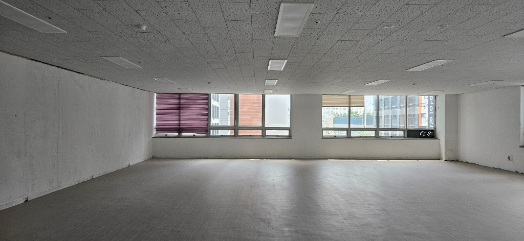 부산광역시 연제구 연산동 사무실 - 1