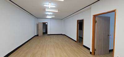 부산광역시 동구 초량동 1163-8번지 사무실