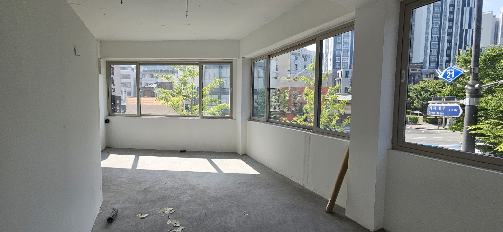 부산광역시 수영구 수영동 사무실 썸네일 2
