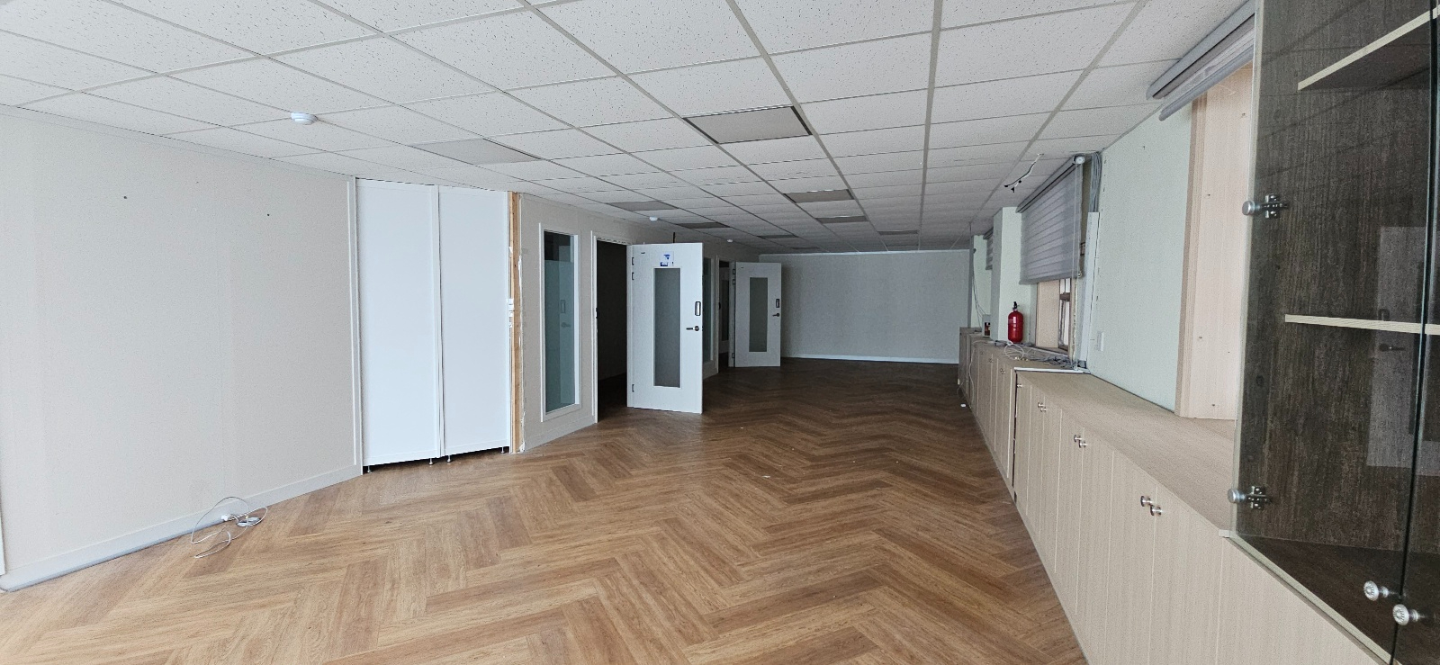 부산광역시 금정구 구서동 사무실 - 1