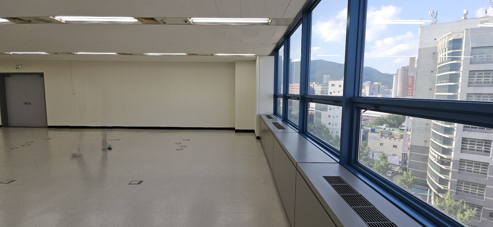 부산광역시 동래구 수안동 사무실 썸네일 5