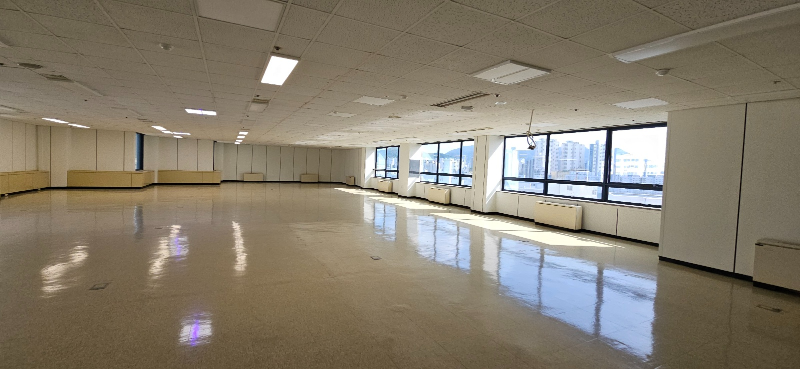 부산광역시 동래구 수안동 사무실 썸네일 7