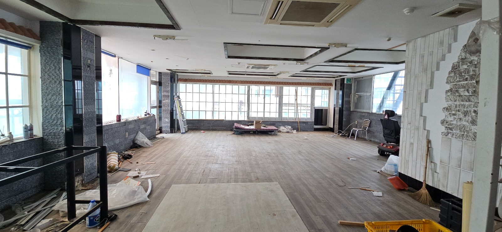 부산광역시 수영구 민락동 사무실 - 1