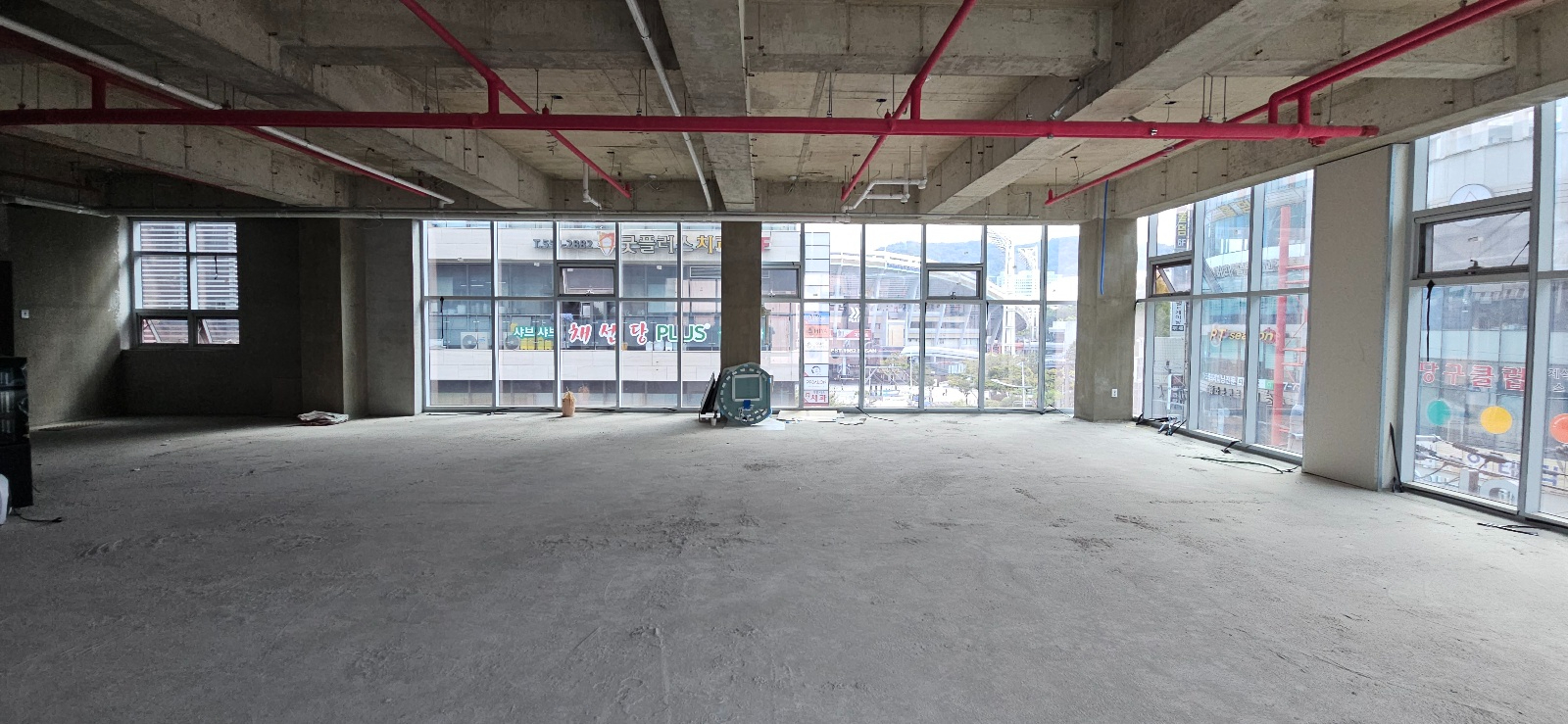 부산광역시 동래구 사직동 사무실 - 1