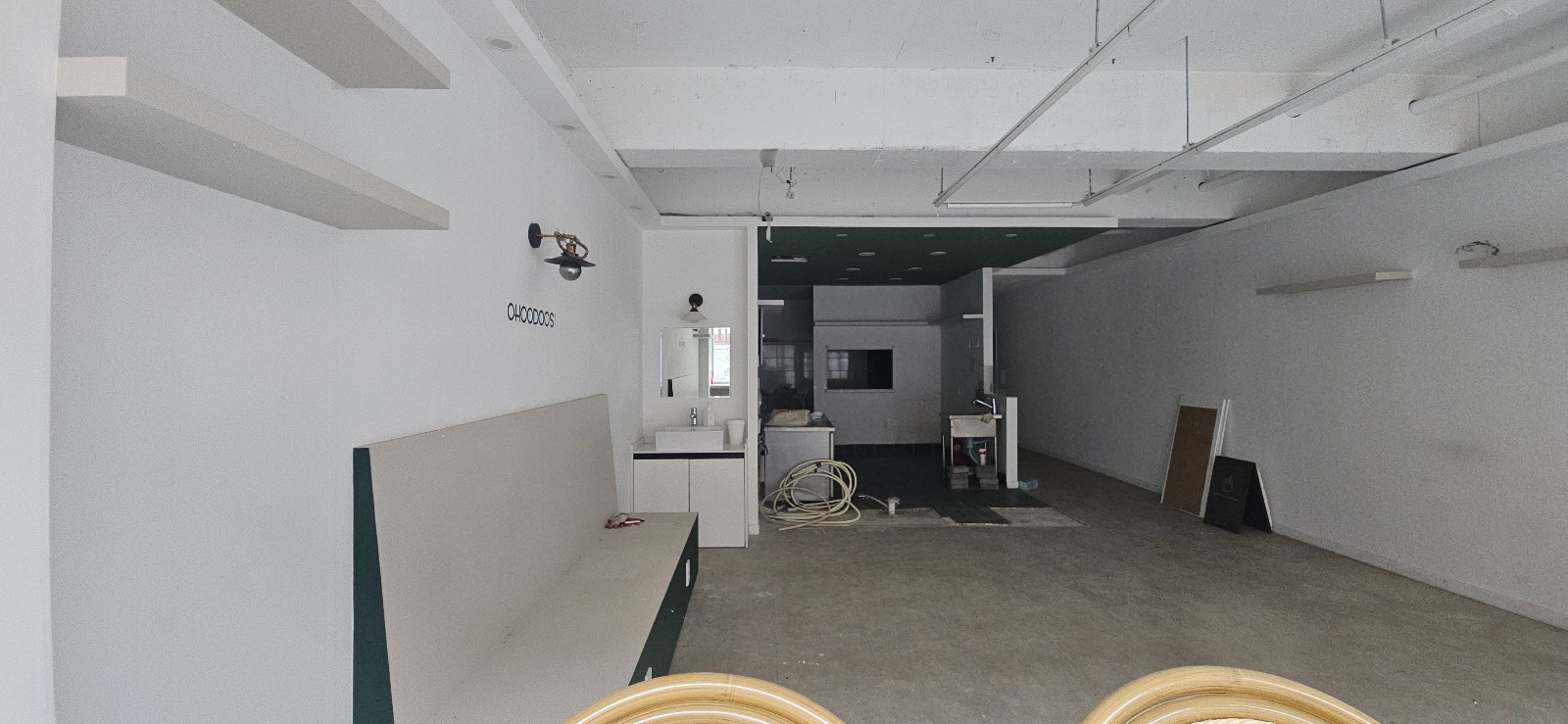 부산광역시 연제구 연산동 상가 - 1