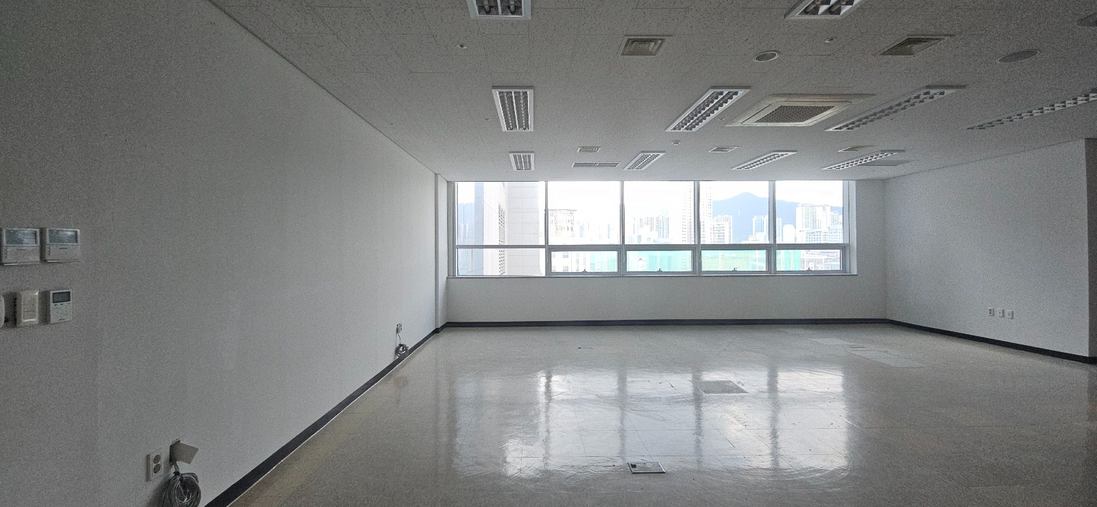 부산광역시 연제구 연산동 사무실 - 1