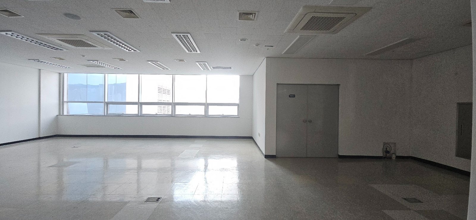 부산광역시 연제구 연산동 사무실 썸네일 2