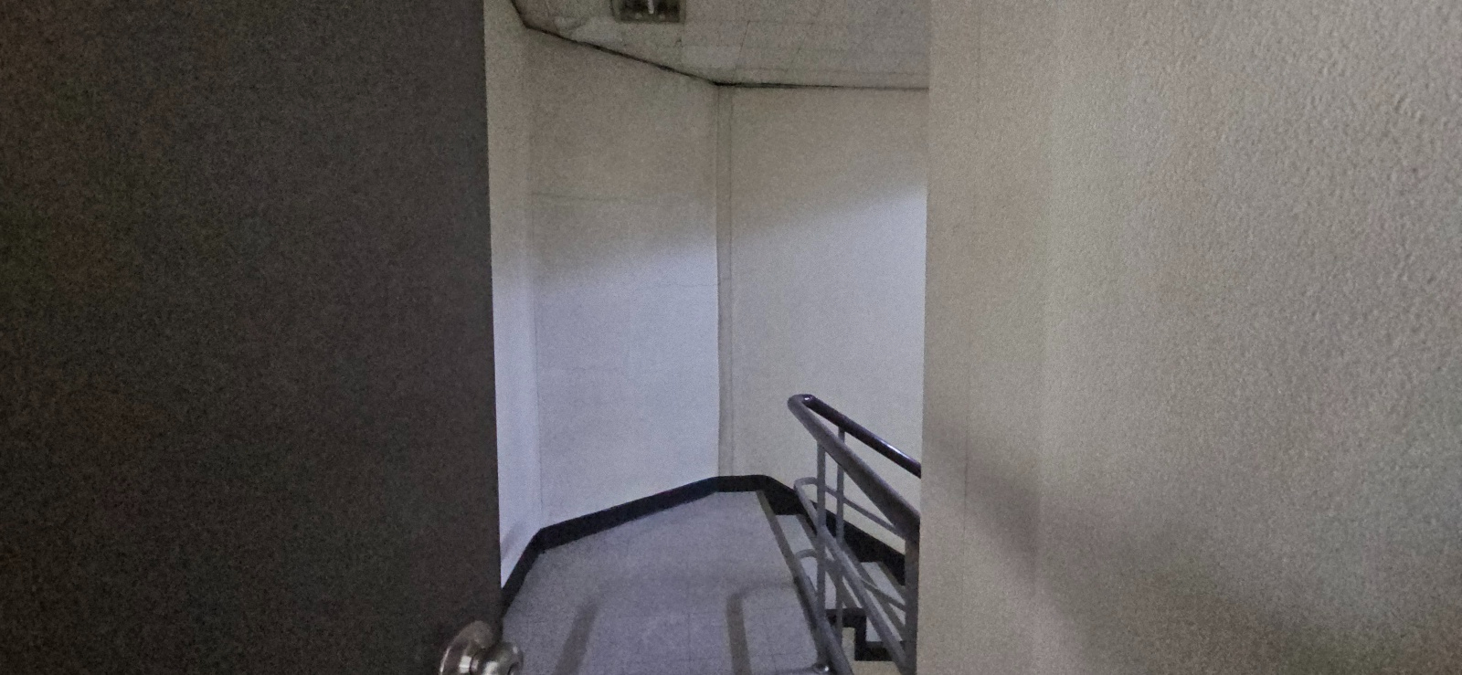 부산광역시 동래구 수안동 사무실 썸네일 8