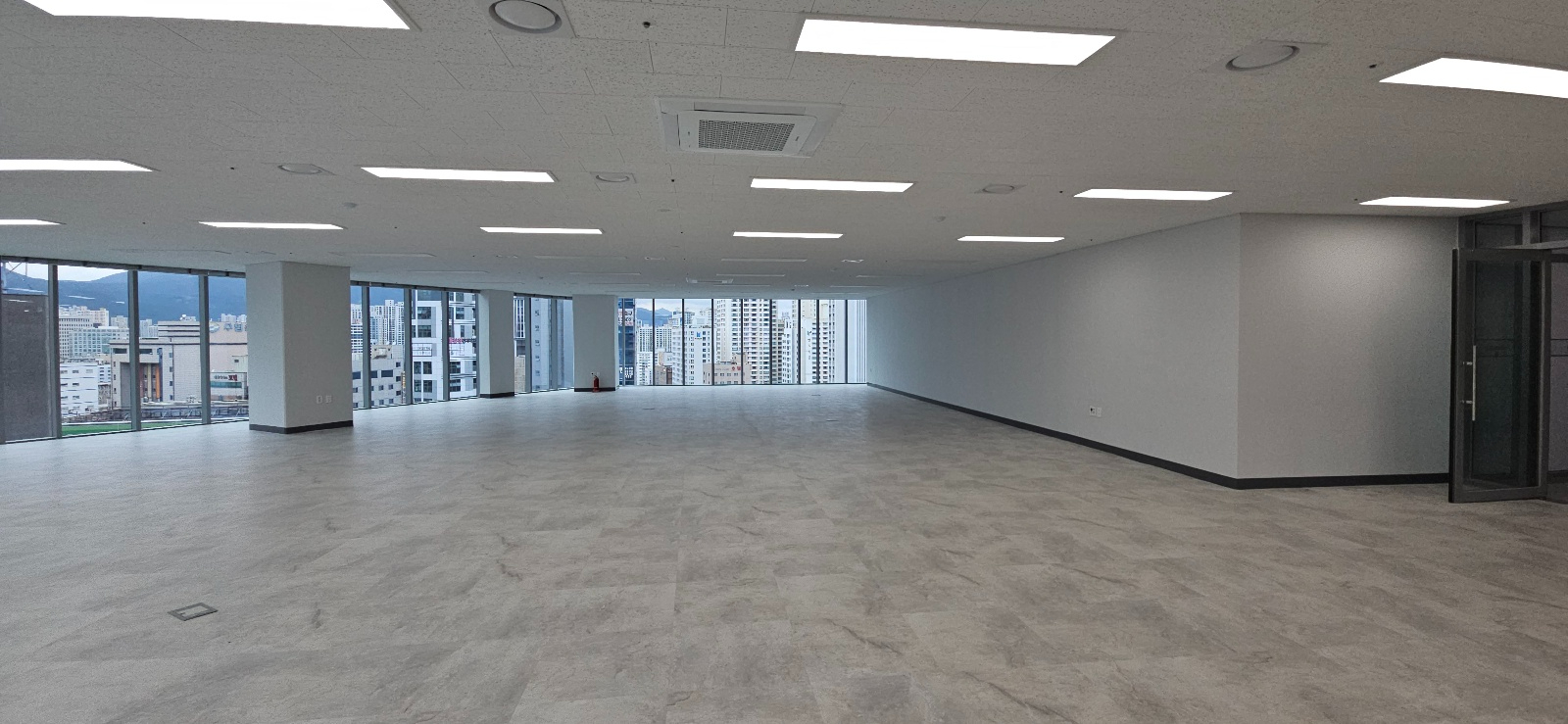 부산광역시 연제구 연산동 사무실 썸네일 2