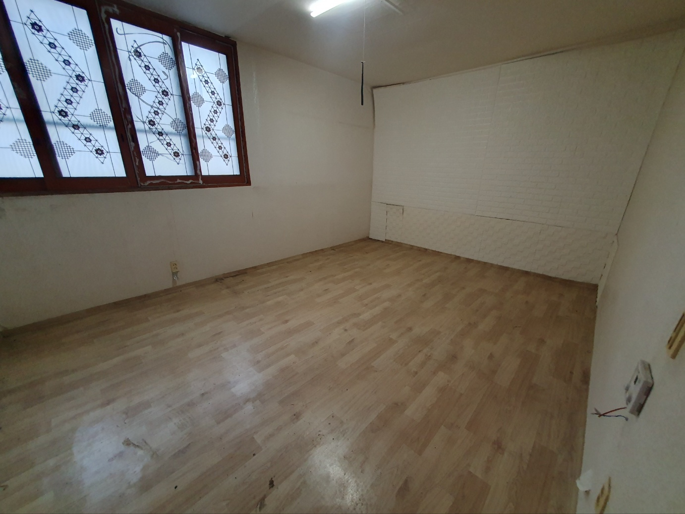 부산광역시 사상구 괘법동 사무실 - 1