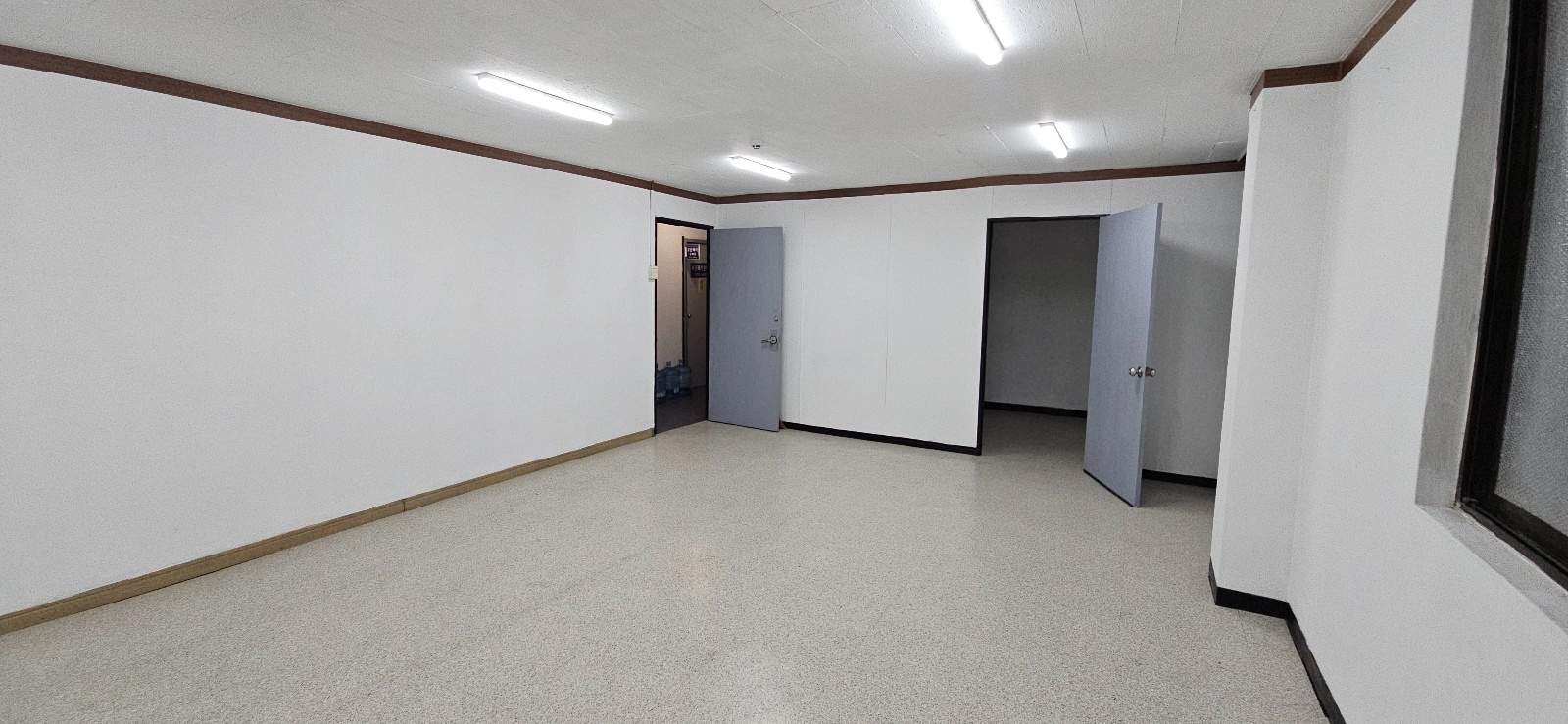 부산광역시 동래구 온천동 사무실 썸네일 3