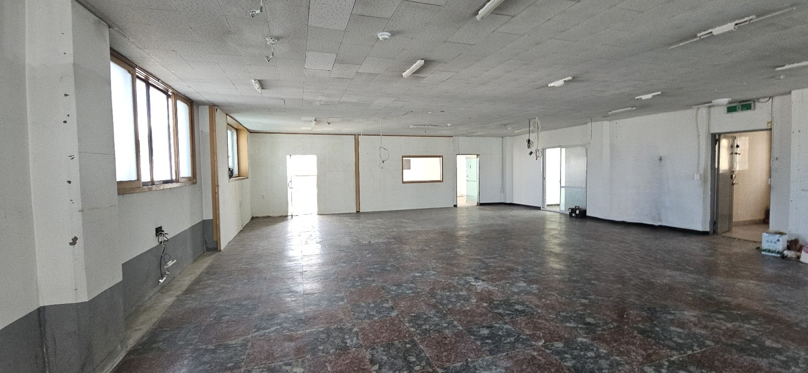 부산광역시 동래구 사직동 사무실 썸네일 3