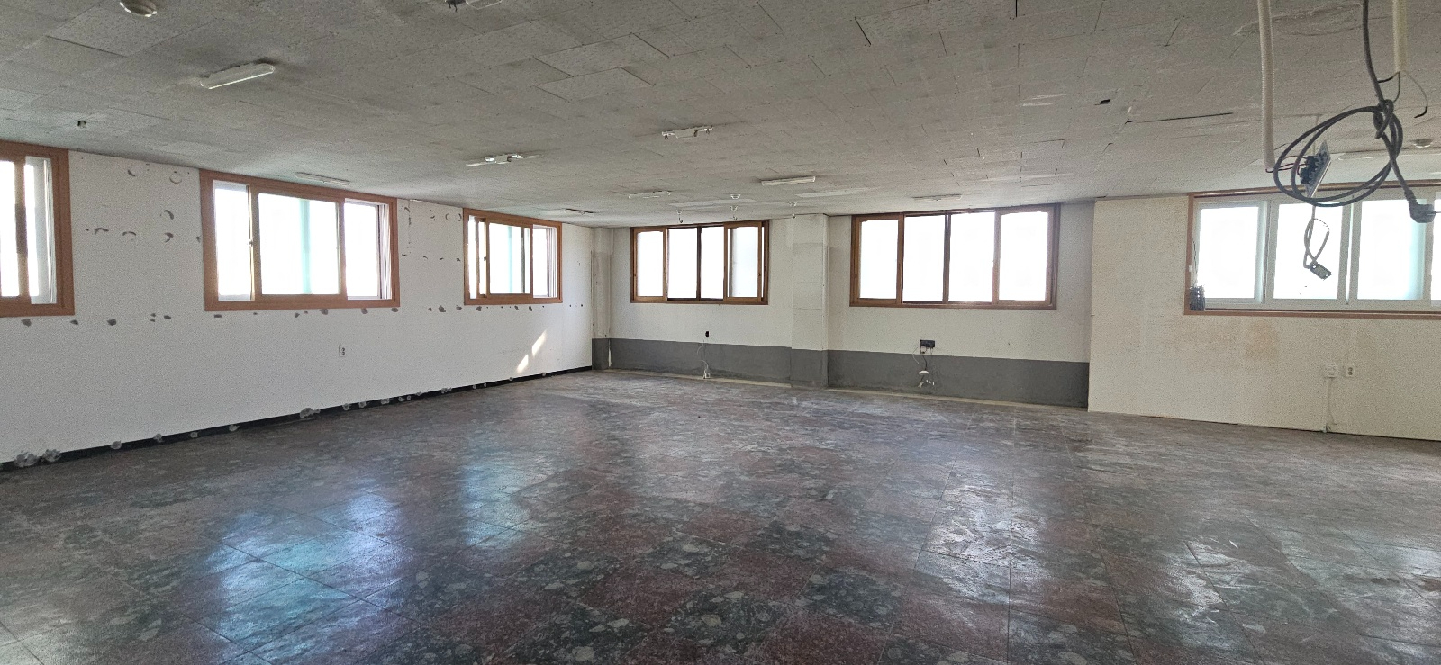 부산광역시 동래구 사직동 사무실 썸네일 2