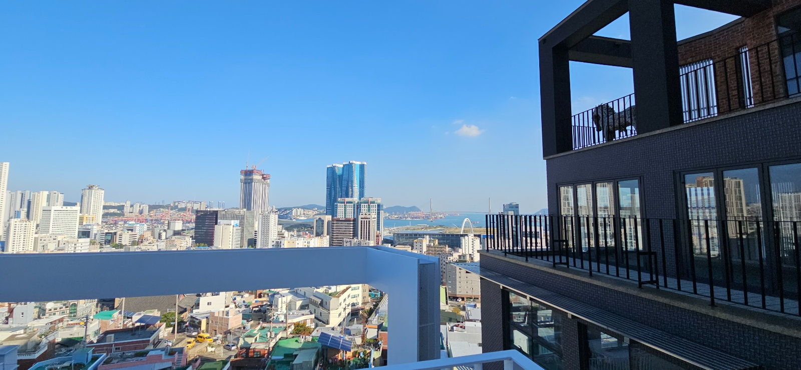 부산광역시 동구 초량동 상가 - 1