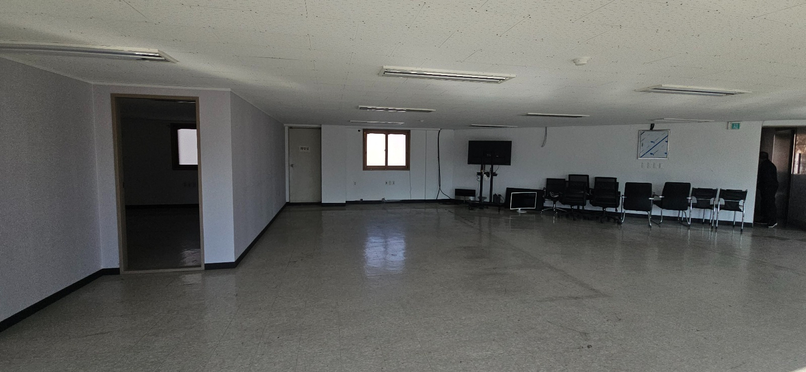 부산광역시 동래구 사직동 사무실 썸네일 4