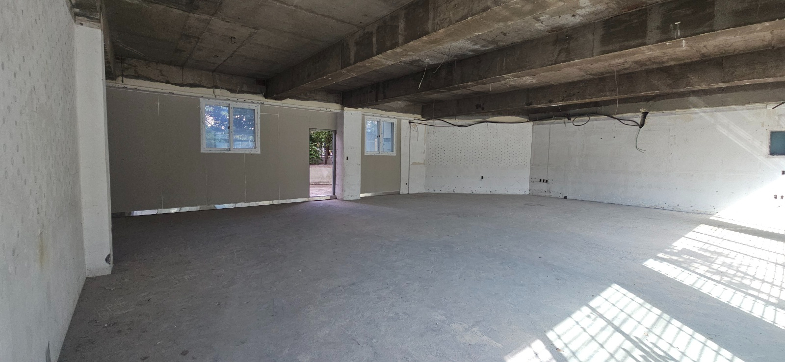 부산광역시 동래구 사직동 상가 - 1