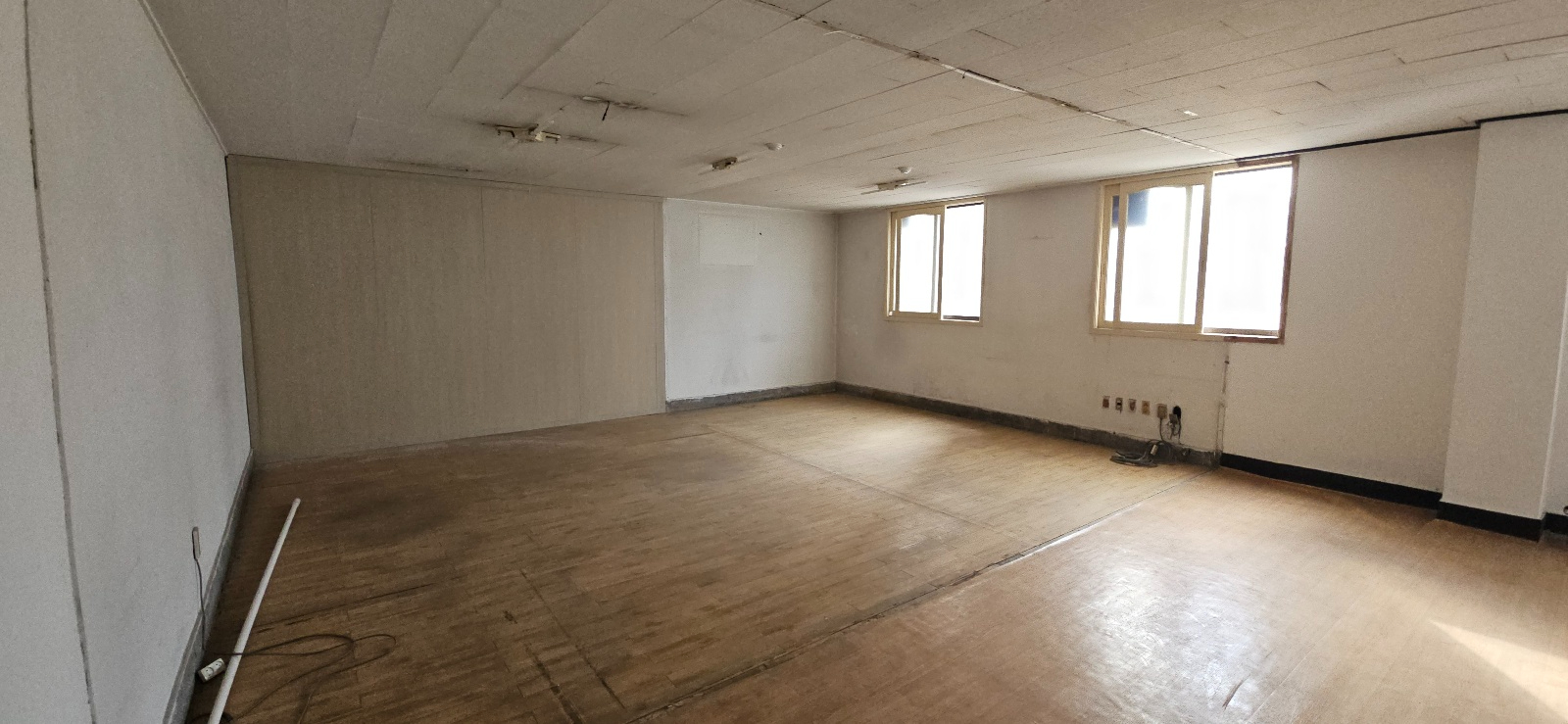 부산광역시 연제구 거제동 사무실 썸네일 3