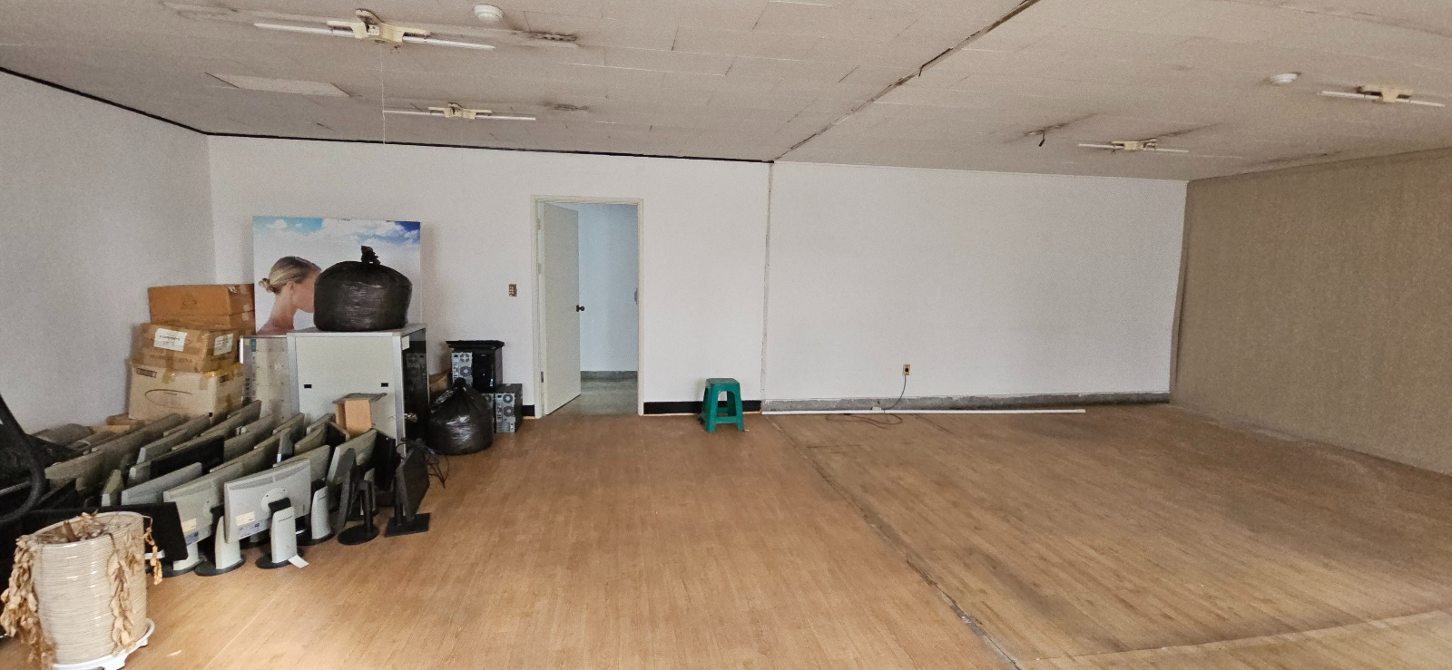 부산광역시 연제구 거제동 사무실 썸네일 4