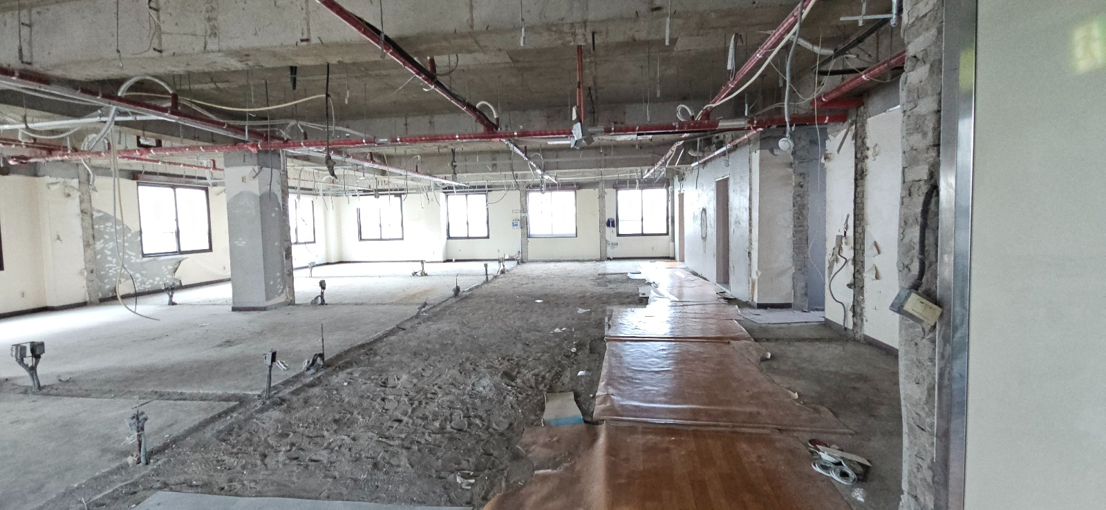 부산광역시 동래구 사직동 사무실 - 1