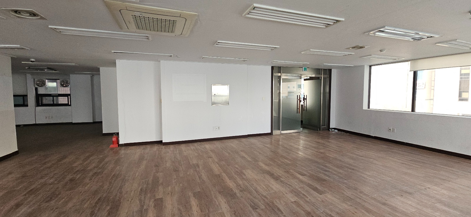 부산광역시 연제구 연산동 사무실 썸네일 4