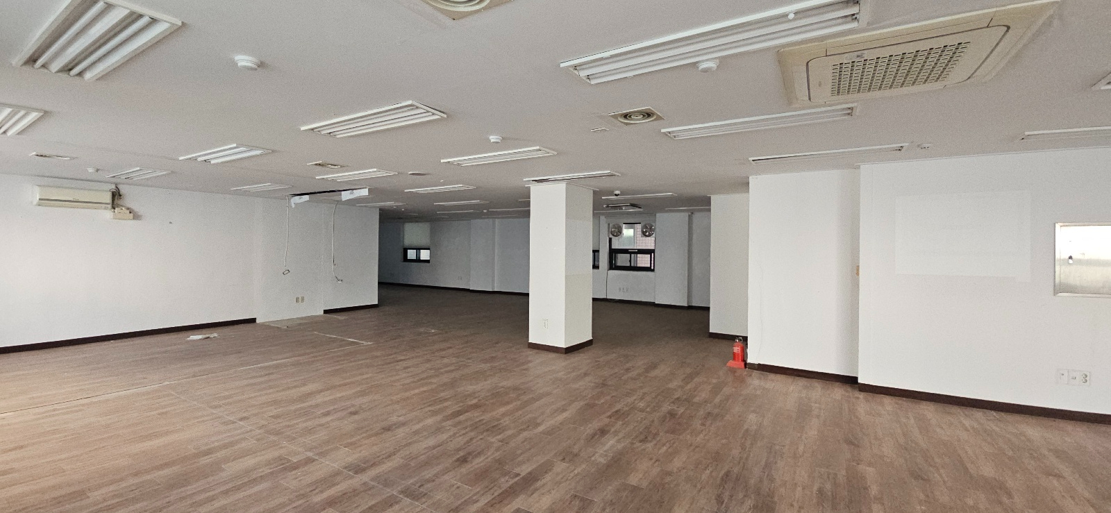 부산광역시 연제구 연산동 사무실 썸네일 5