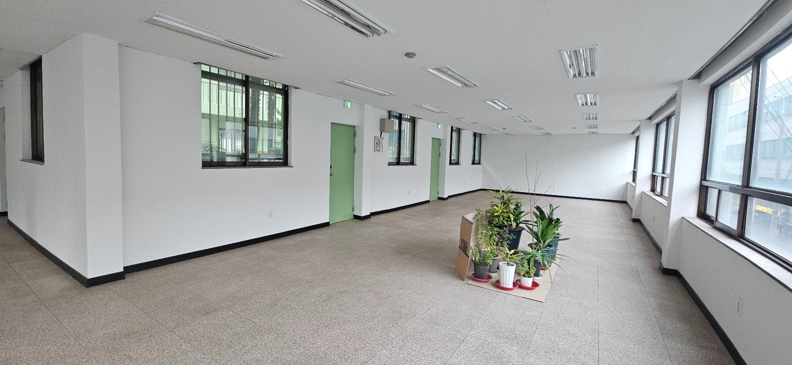 부산광역시 중구 중앙동4가 사무실 썸네일 3