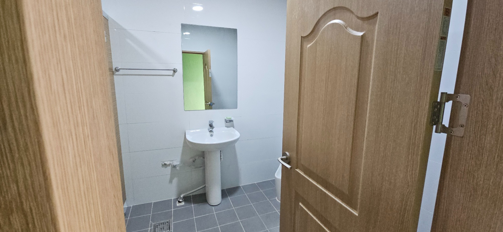 부산광역시 중구 중앙동4가 사무실 썸네일 8