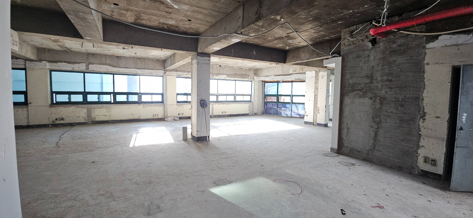 부산광역시 금정구 장전동 사무실 - 1