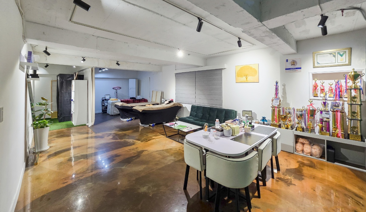 부산광역시 부산진구 부전동 상가 - 1