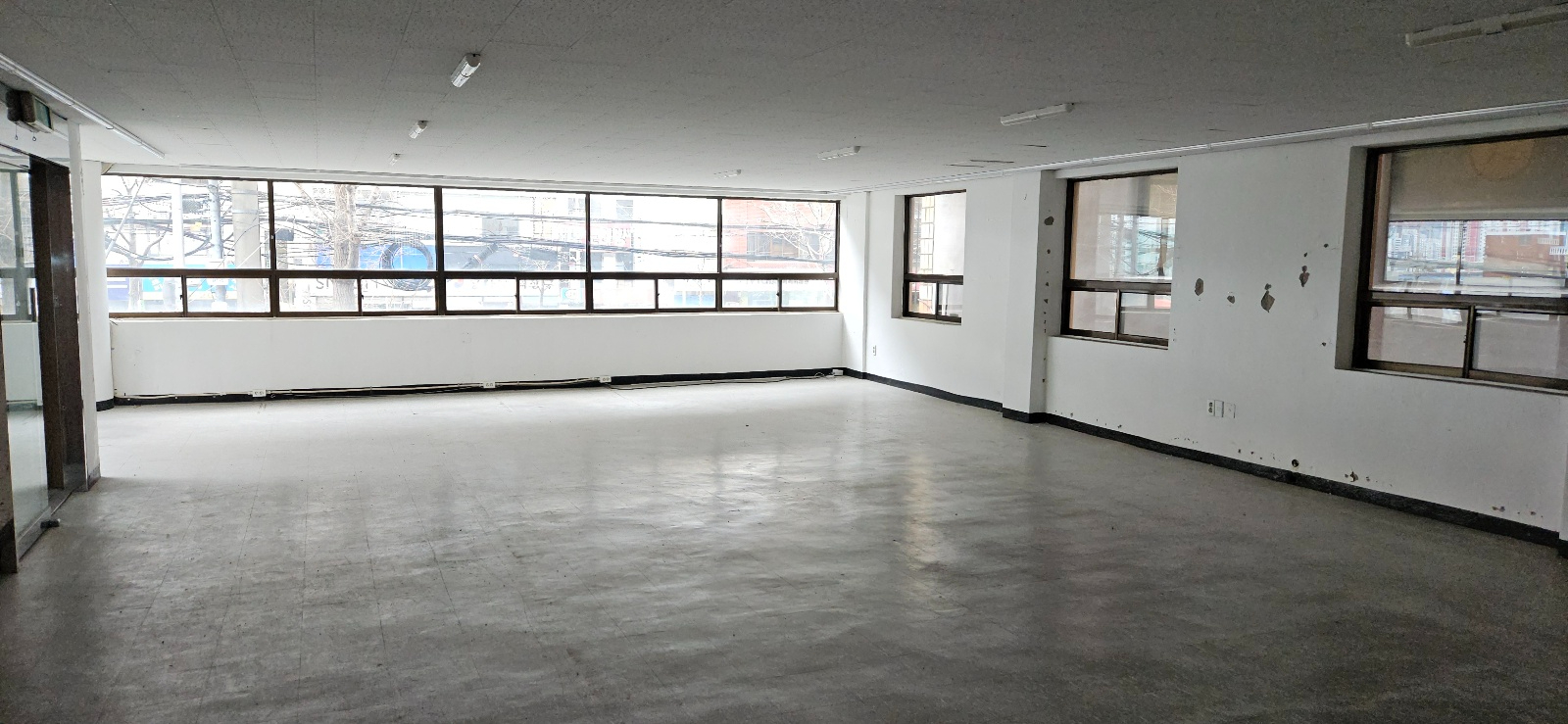 부산광역시 부산진구 개금동 사무실 - 1