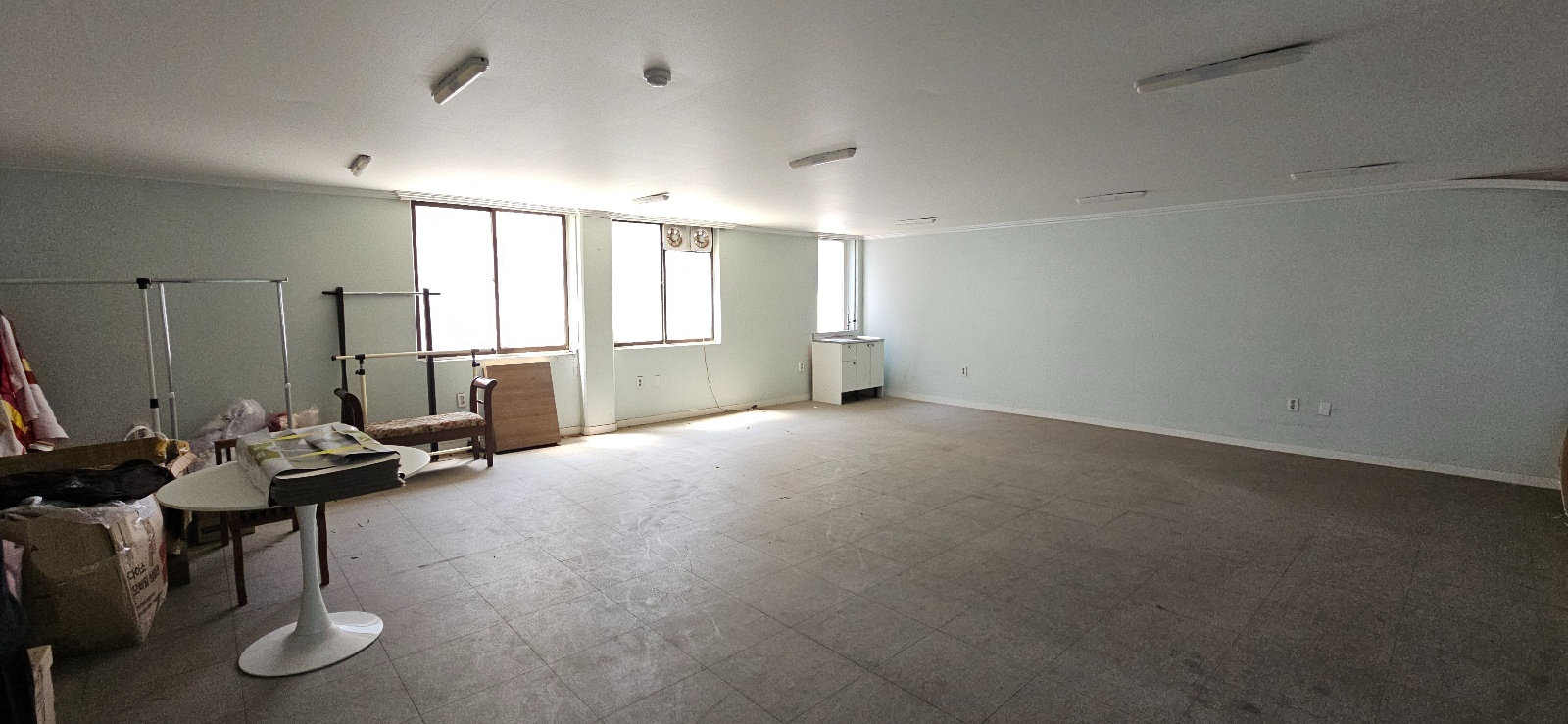 부산광역시 연제구 거제동 사무실 썸네일 3