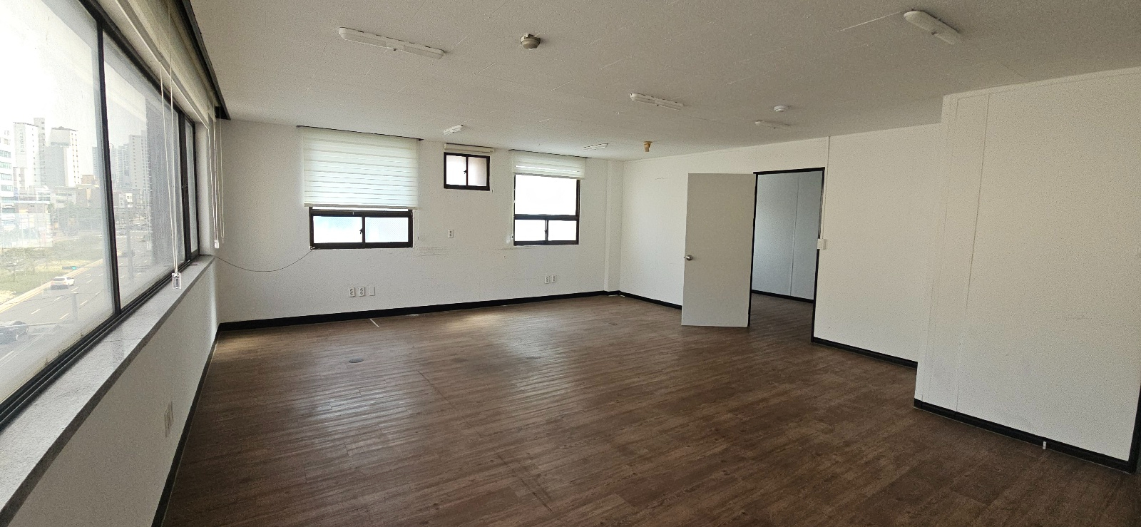 부산광역시 부산진구 전포동 사무실 썸네일 3