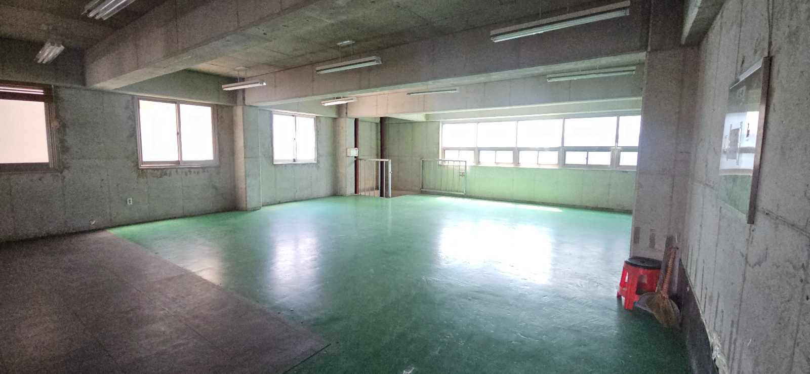 부산광역시 동구 범일동 사무실 썸네일 2