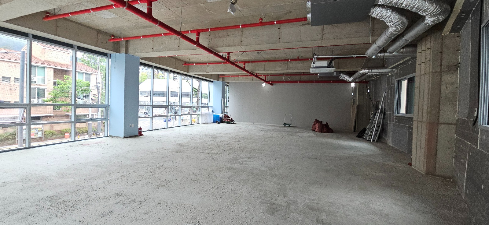 부산광역시 연제구 거제동 상가 썸네일 3