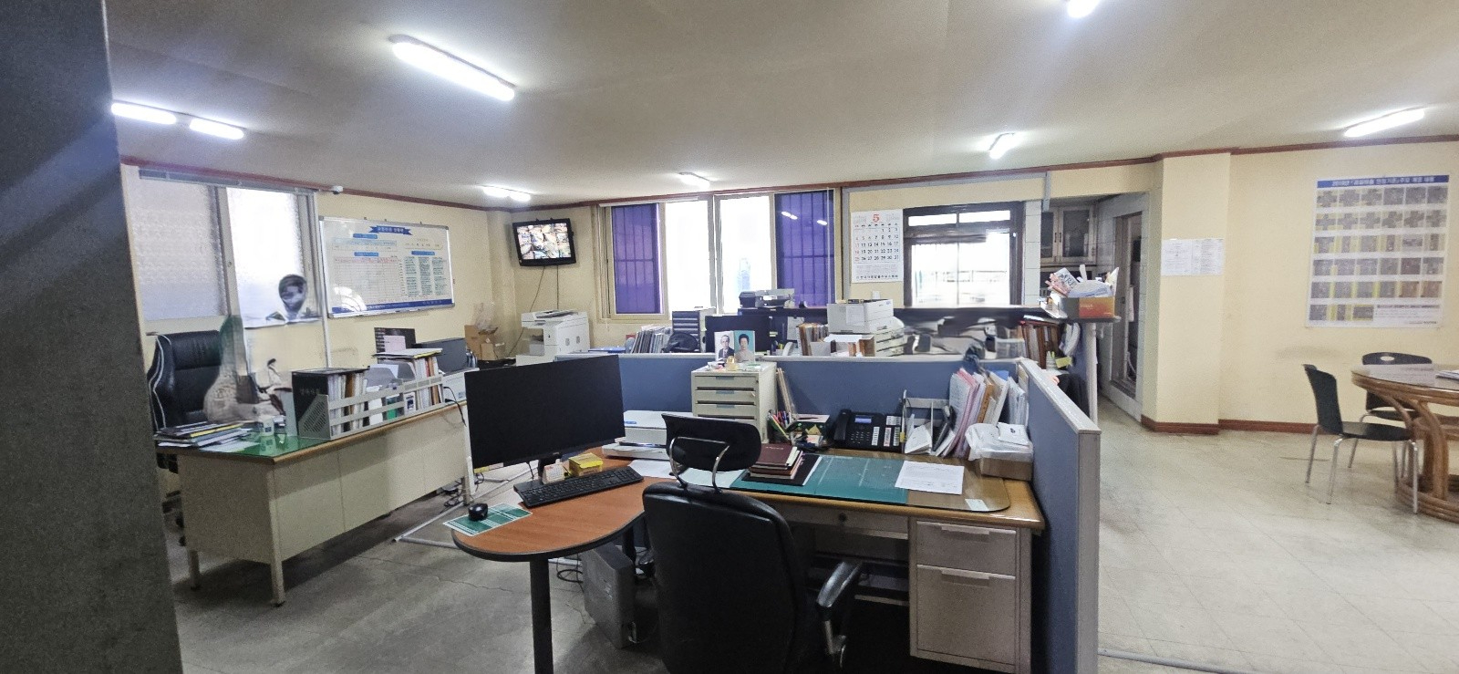 부산광역시 부산진구 부암동 사무실 - 1