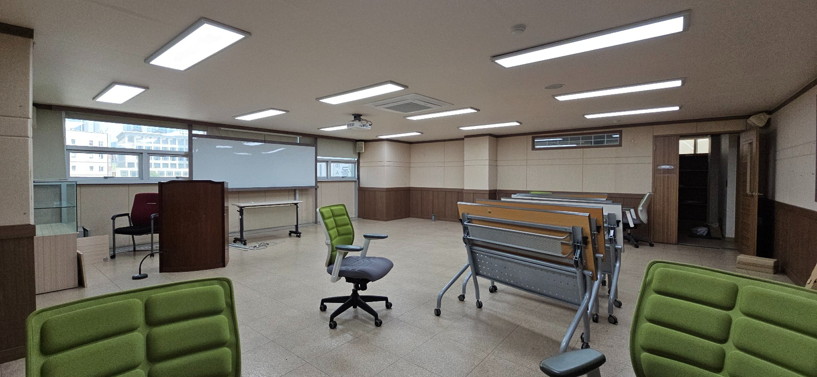 부산광역시 연제구 거제동 사무실 - 1