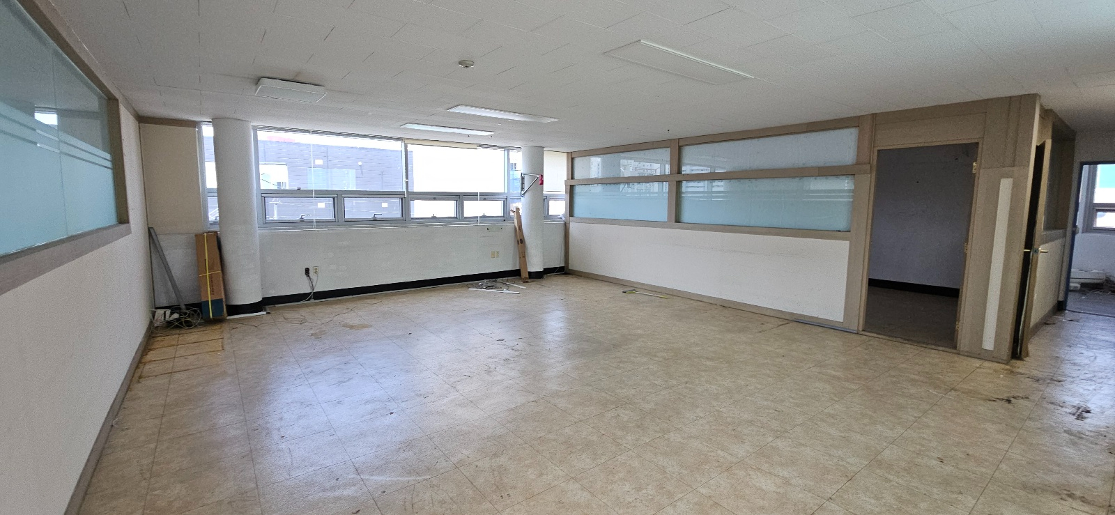 부산광역시 연제구 연산동 사무실 썸네일 2