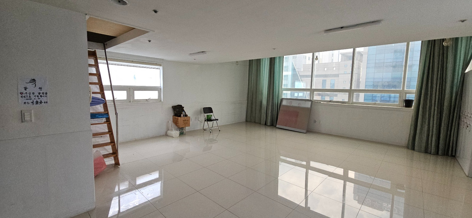 부산광역시 남구 문현동 상가 - 1