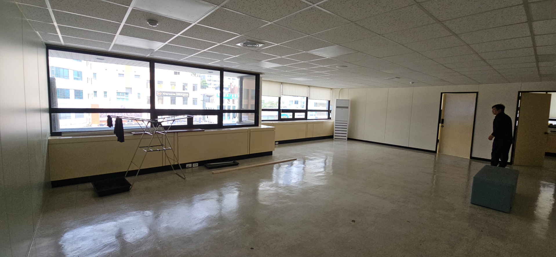 부산광역시 동구 좌천동 사무실 썸네일 2