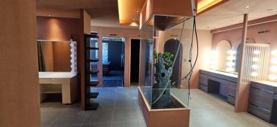 부산광역시 수영구 남천동 7-14   사무실