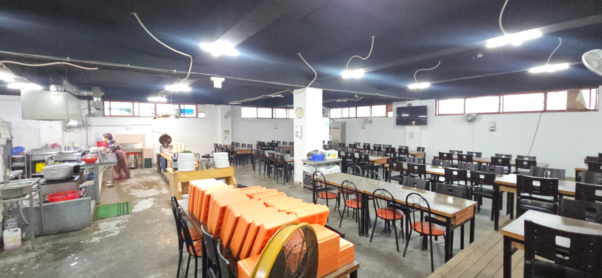 부산광역시 남구 우암동 상가 - 1