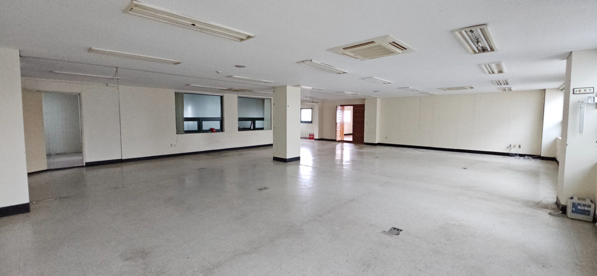 부산광역시 연제구 거제동 사무실 썸네일 3