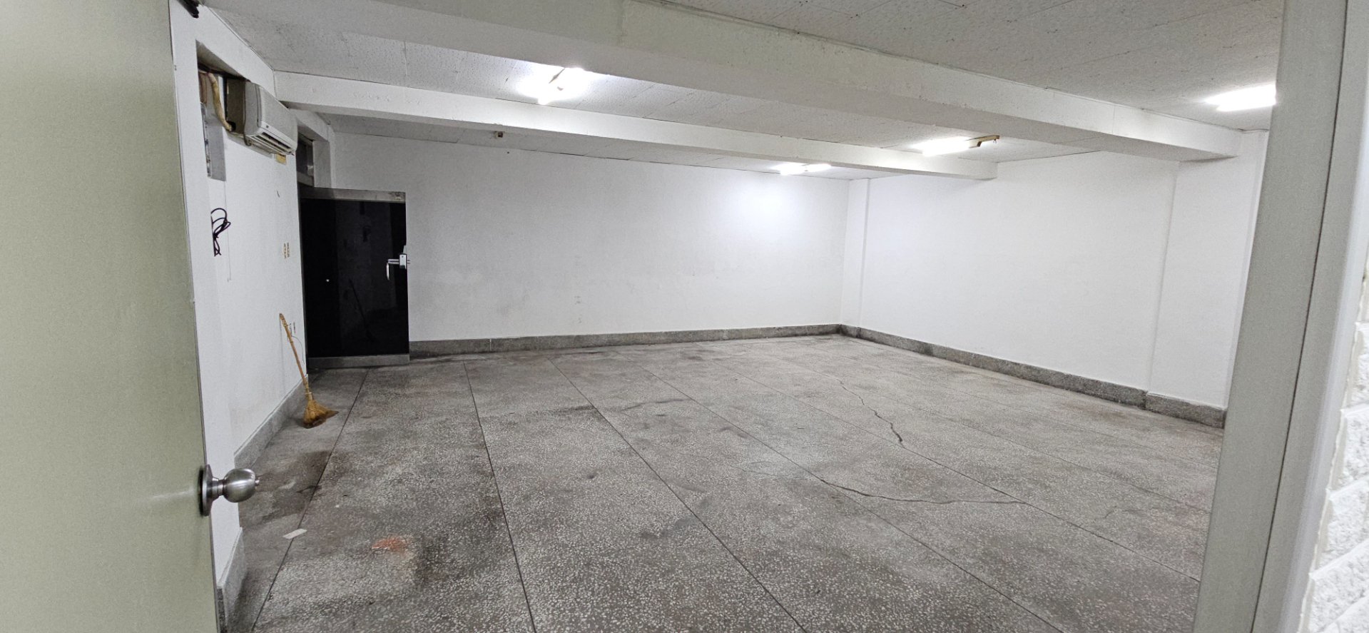 부산광역시 연제구 거제동 상가 썸네일 4