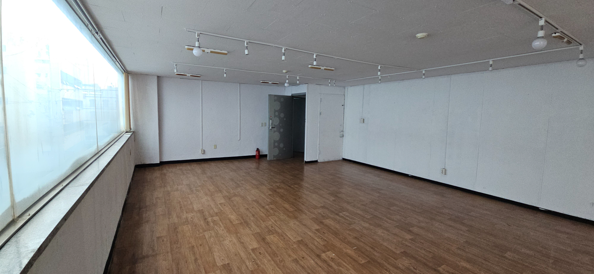 부산광역시 동구 범일동 사무실 썸네일 2