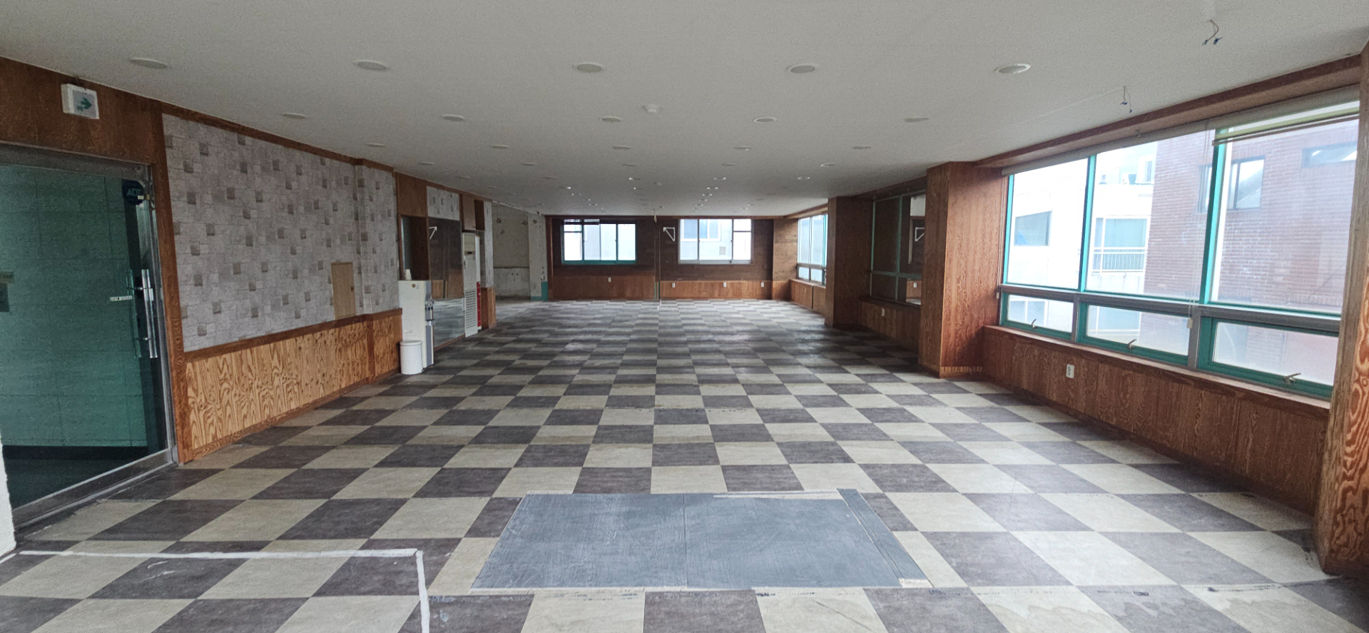 부산광역시 동래구 사직동 사무실 - 1