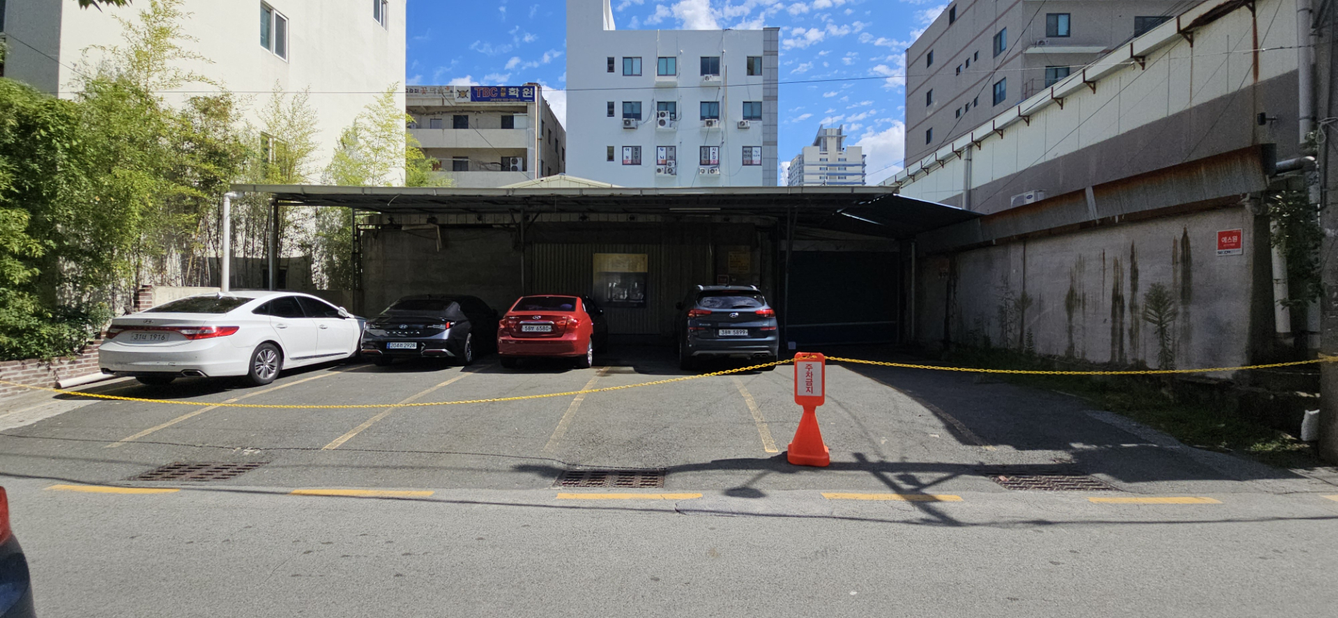 부산광역시 연제구 거제동 상가 - 1