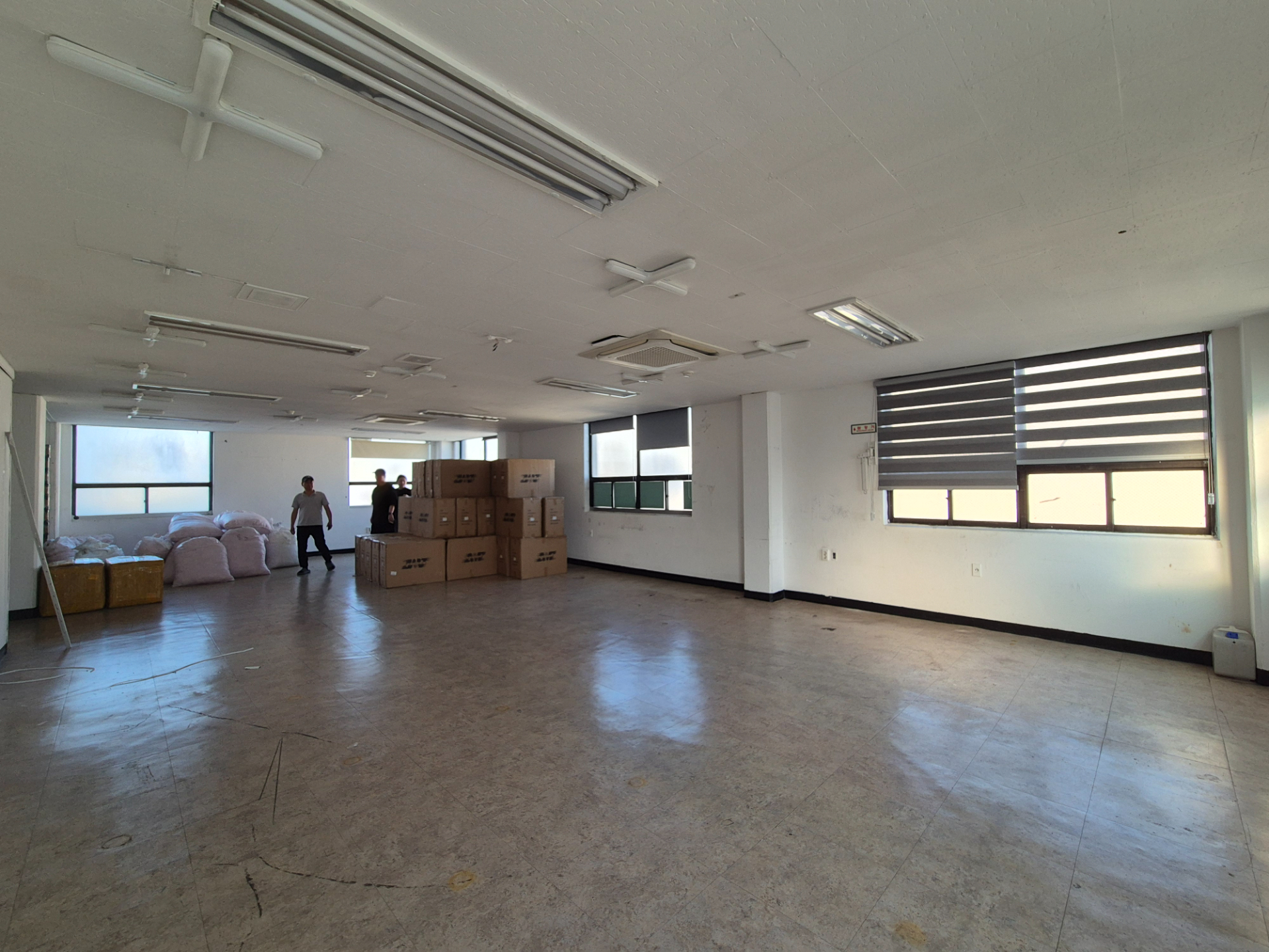 부산광역시 동구 범일동 사무실 - 1