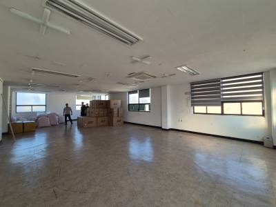 부산광역시 동구 범일동 62-730 신성빌딩 사무실