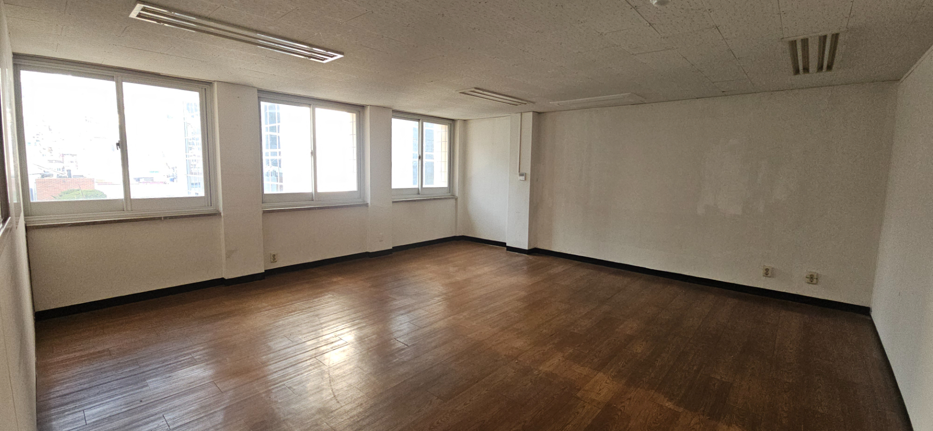 부산광역시 동구 초량동 사무실 썸네일 4